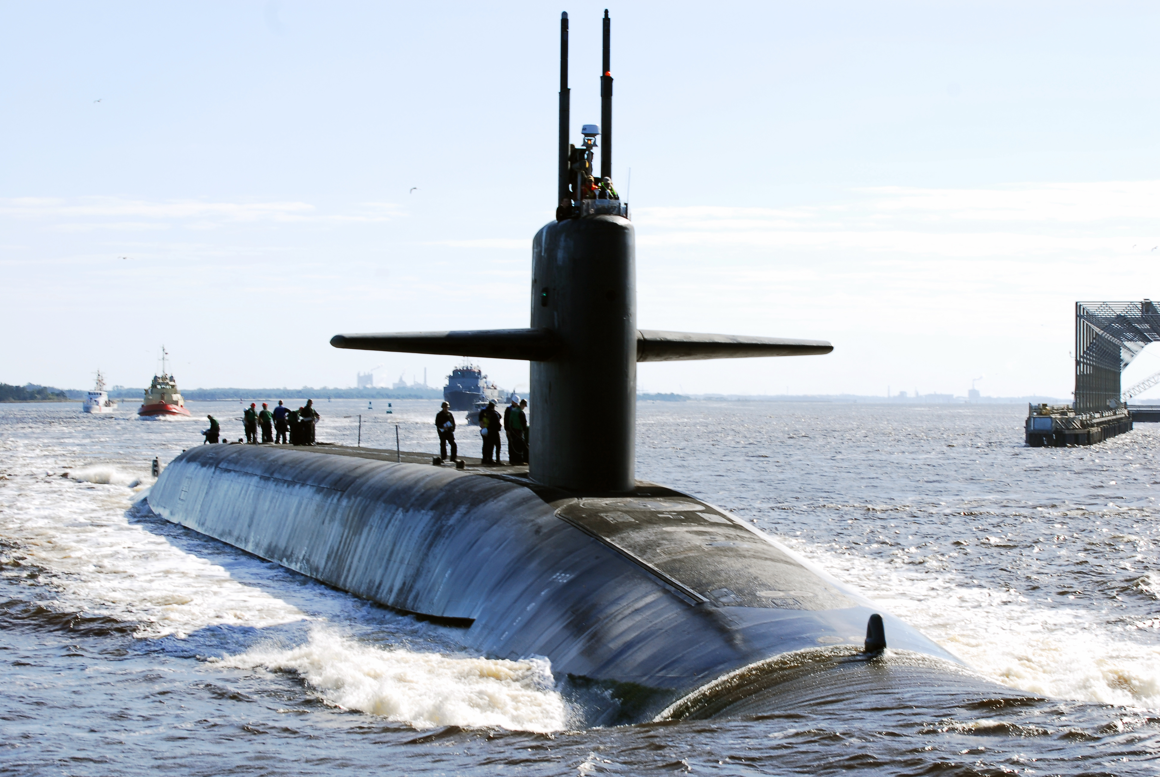 Американская стратегическая атомная подводная лодка USS Tennessee (SSBN 734), типа  Ohio, под управлением «Золотого» экипажа 11 января 2019 года возвратилась в свою ВМБ Kings Bay, шт. Джорджия, успешно завершив очередное плановое патрулирование по программе стратегического ядерного сдерживания  (Tennessee  - одна из 5 стратегических атомных подводных лодок, базирующихся в Kings Bay  и способных нести до 20 МБР подводного базирования с разделяющимися боевыми блоками)