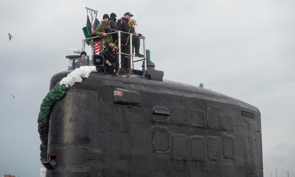 Новейшая американская многоцелевая подводная лодка USS Washington (SSN 787), типа Virginia, 11 февраля 2020 года возвратилась в свою ВМБ Norfolk после успешного завершения 1-й боевой службы, которая прошла в зоне ответственности Европейского командования США